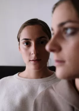 Elle... Ça tête ne me revient pas